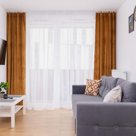 Modern Apartment With Parking Near Tauron Arena By Rent Like Home クラクフ エクステリア 写真